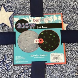 Glow in the dark throw blanket 50 x 60